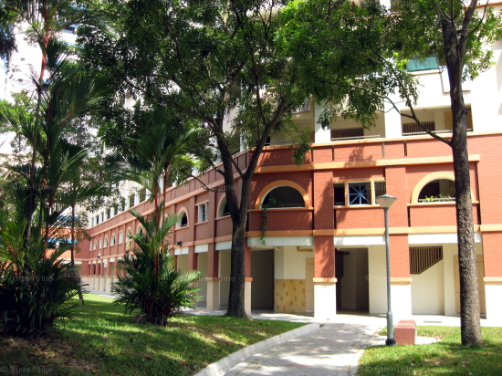 Blk 580 Hougang Avenue 4 (S)530580 #240642